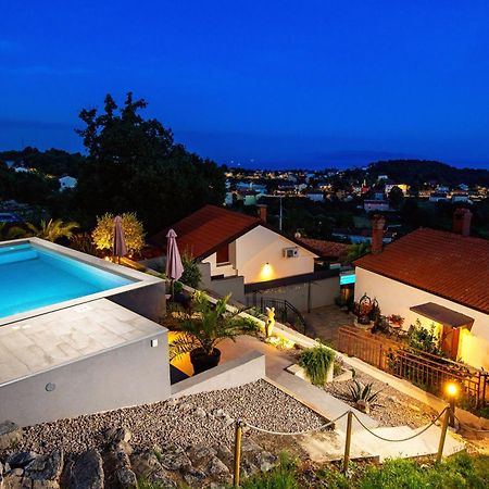 Srok Apartments With Pool Kastav Esterno foto