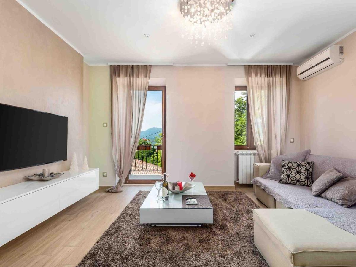 Srok Apartments With Pool Kastav Camera foto